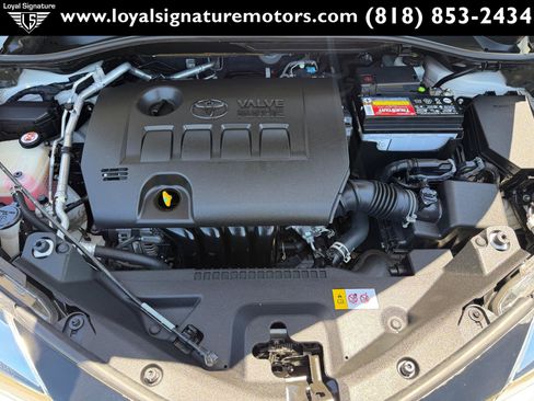 Used 2021 Toyota C-HR XLE FWD image 34