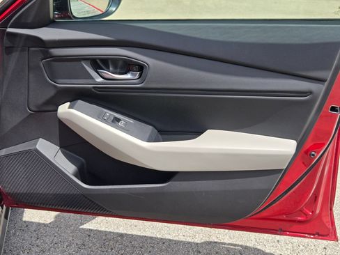 Certified 2025 Honda Accord SE image 28