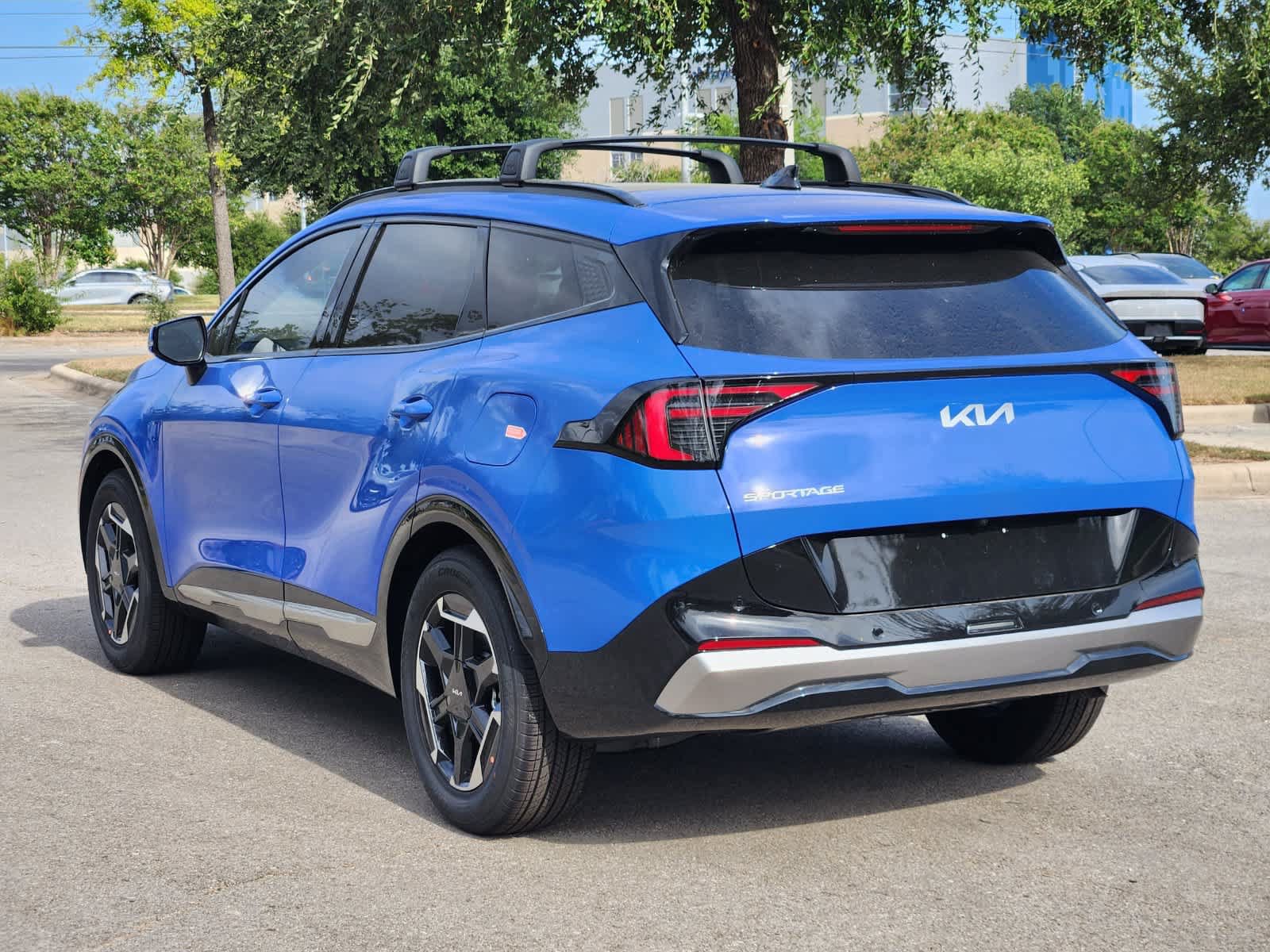 New 2026 Kia Sportage SX FWD image 4