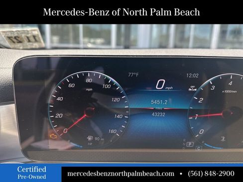 Used 2023 Mercedes-Benz CLA 250 4MATIC image 5