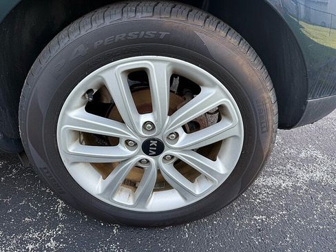 Used 2019 Kia Soul + FWD image 18