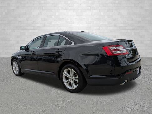 Used 2018 Ford Taurus SEL w/ Equipment Group 201A image 4