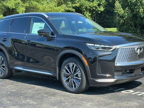 New 2026 INFINITI QX60 Luxe w/ Cargo Package image 2