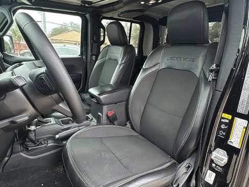 Used 2021 Jeep Gladiator Sport image 14