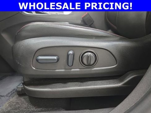 Used 2022 Chevrolet Equinox RS w/ RS Leather Package image 28