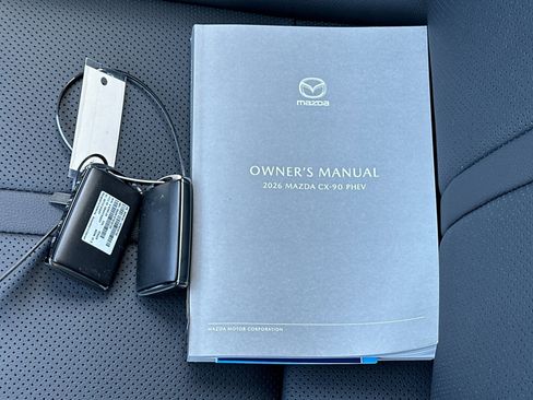 New 2026 MAZDA CX-90 Plug-In Hybrid w/ Preferred image 9