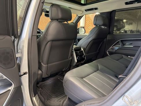 Used 2024 Land Rover Range Rover SE image 36