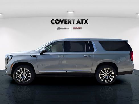 New 2026 GMC Yukon XL Denali w/ Denali Reserve Package AWD/4WD image 5