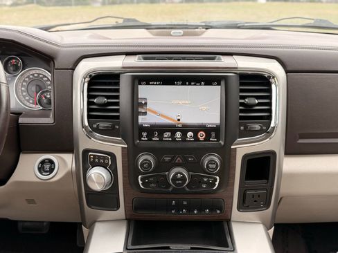 Used 2015 RAM 1500 Laramie w/ Convenience Group image 30