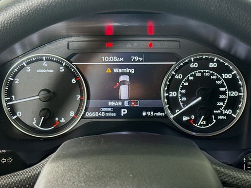 Used 2023 Mitsubishi Outlander ES image 16