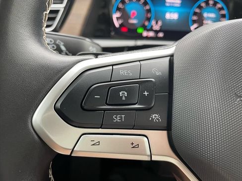 Used 2024 Volkswagen Atlas SE FWD image 20