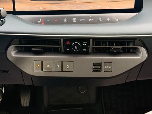 New 2026 Nissan Leaf Platinum+ w/ Cargo Package (Platinum+) image 27