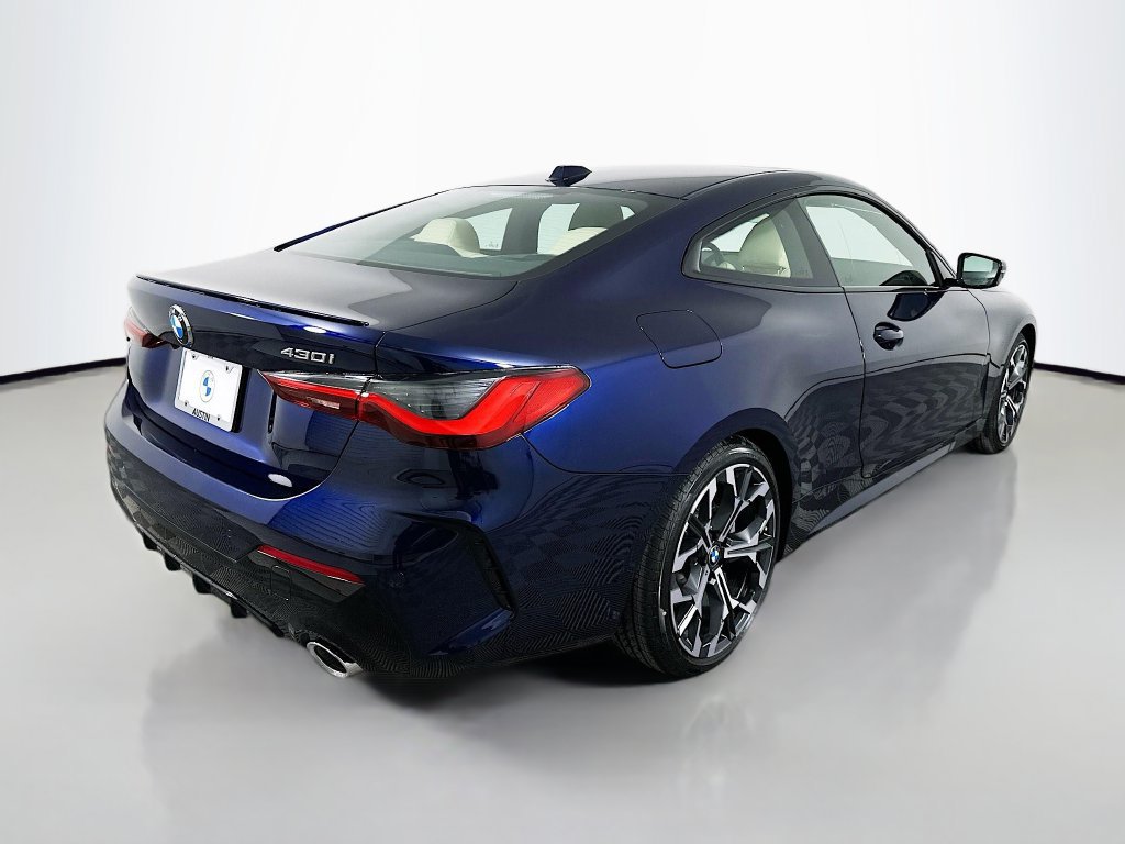 Used 2026 BMW 430i Coupe w/ M Sport Package RWD image 5