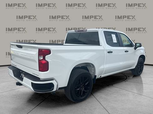 Used 2025 Chevrolet Silverado 1500 Custom image 5