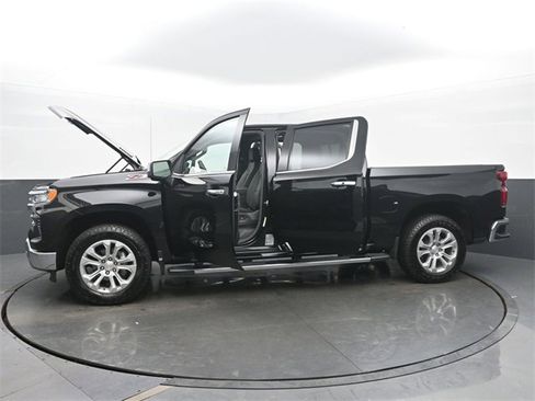 Used 2025 Chevrolet Silverado 1500 LTZ w/ LTZ Premium Package image 55