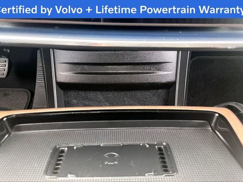 Certified 2025 Volvo EX90 Plus AWD/4WD image 34