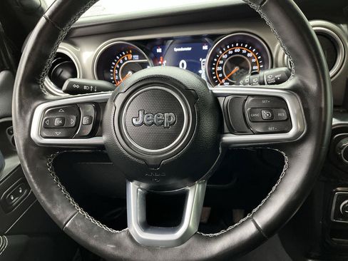 Used 2022 Jeep Wrangler Unlimited Sahara w/ Cold Weather Group AWD/4WD image 14