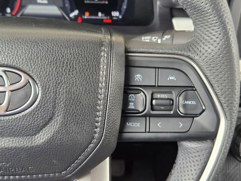 Used 2024 Toyota Tacoma TRD Off-Road AWD/4WD image 22
