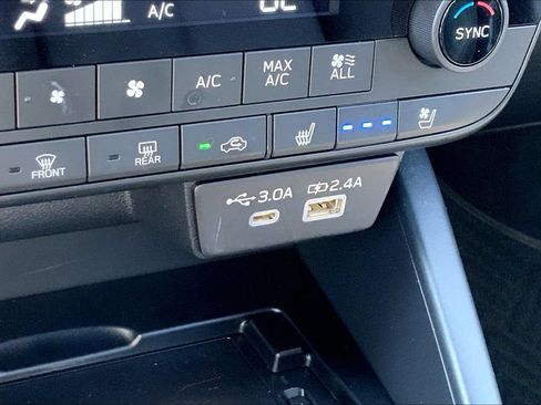 Certified 2026 Subaru Outback Touring AWD/4WD image 16