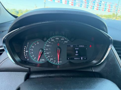Used 2019 Chevrolet Trax LS AWD/4WD image 24