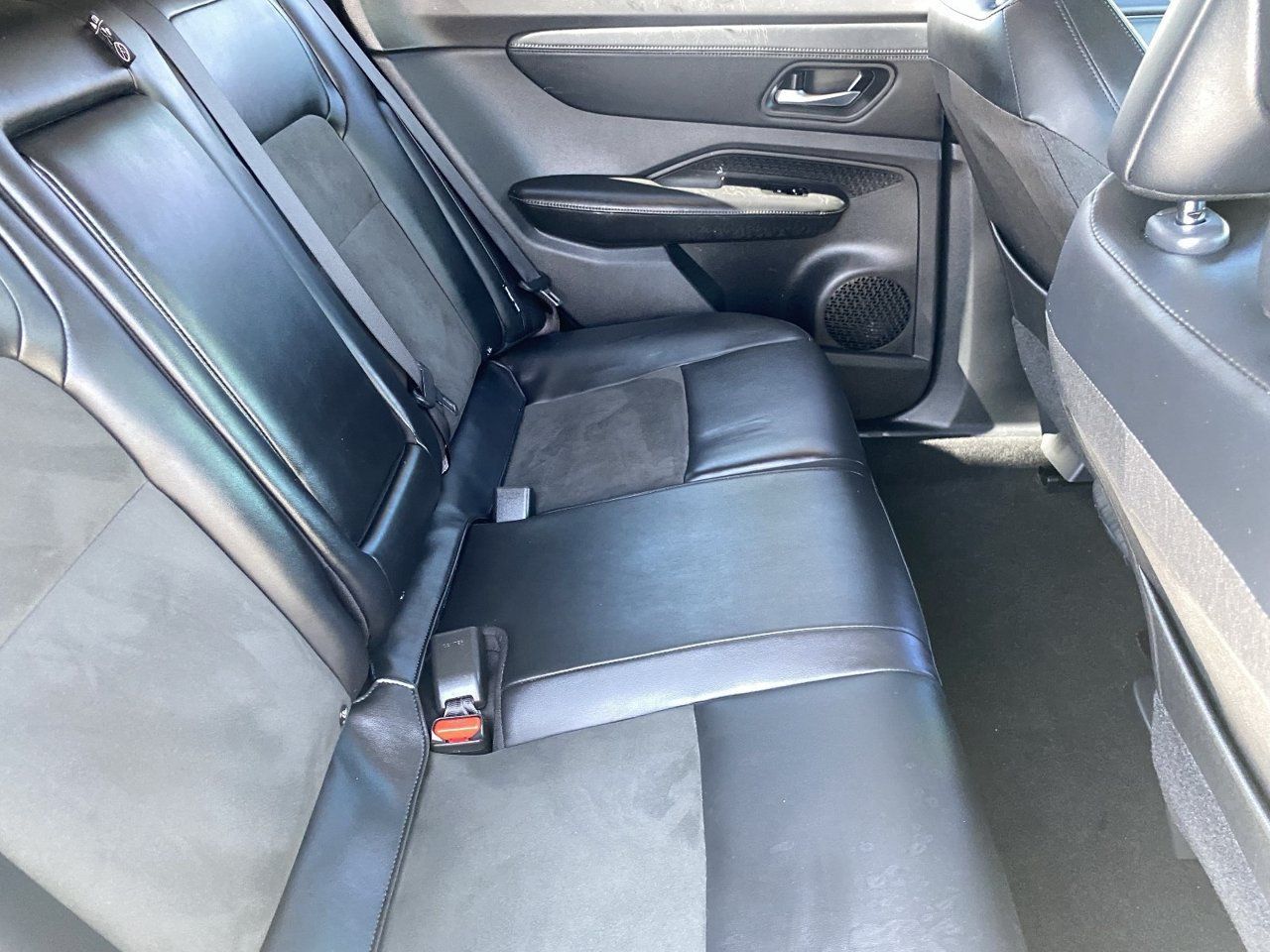 Certified 2024 Nissan Ariya FWD image 12