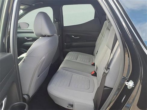 Used 2022 Hyundai Santa Cruz SEL image 8