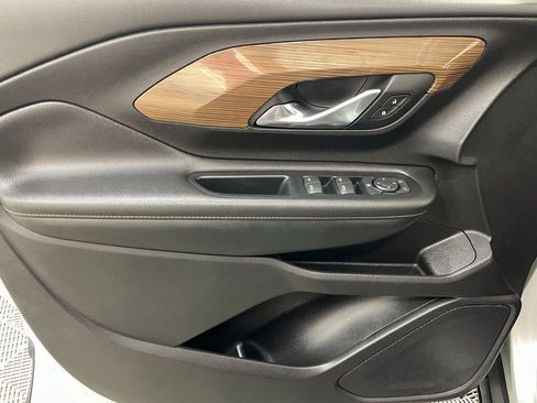 Certified 2018 GMC Terrain SLE w/ Driver Convenience Package image 22