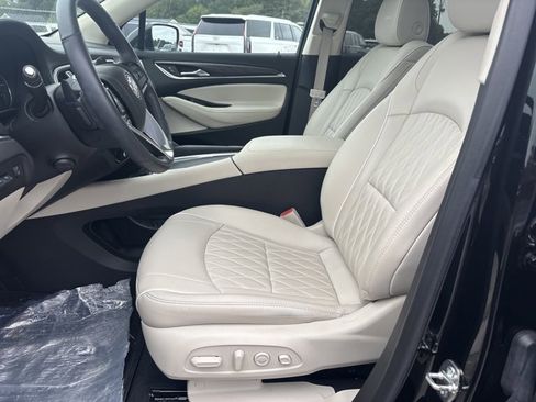 Used 2023 Buick Enclave Avenir w/ Avenir Technology Package image 12