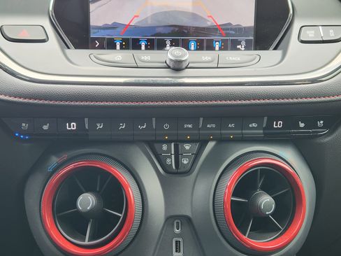Used 2019 Chevrolet Blazer RS AWD/4WD image 19