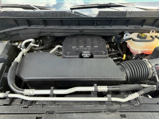 Used 2023 Chevrolet Silverado 1500 LT w/ LPO, Dark Essentials Package RWD image 31