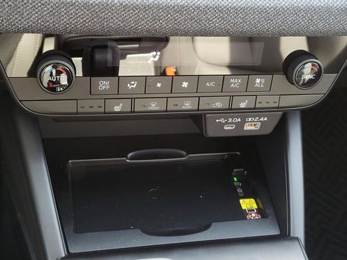 New 2026 Subaru Outback Limited AWD/4WD image 13