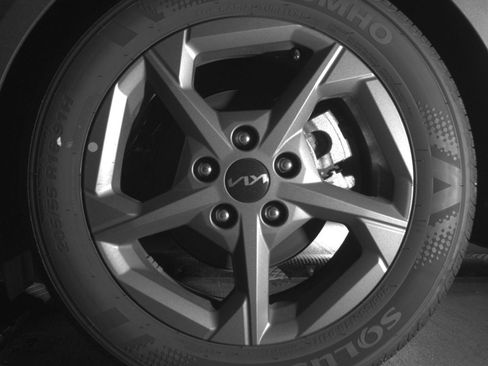 Used 2025 Kia K4 FWD image 17