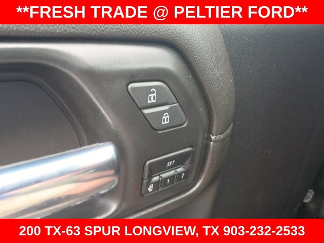 Used 2022 GMC Sierra 3500 Denali AWD/4WD image 15