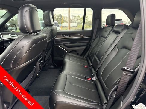 Certified 2024 Jeep Grand Cherokee Limited w/ Black Appearance Package image 11