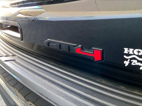 Used 2024 GMC Yukon AT4 w/ AT4 Premium Package image 10