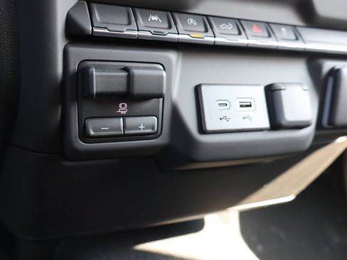 New 2026 Chevrolet Silverado 1500 Custom AWD/4WD image 13