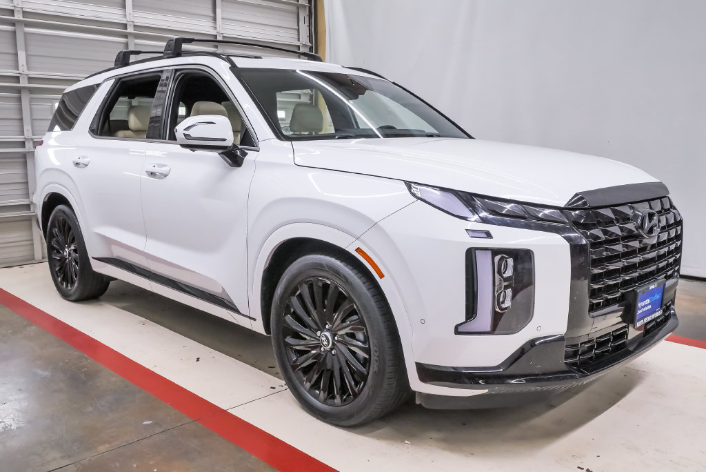 Certified 2025 Hyundai Palisade Calligraphy AWD/4WD image 5