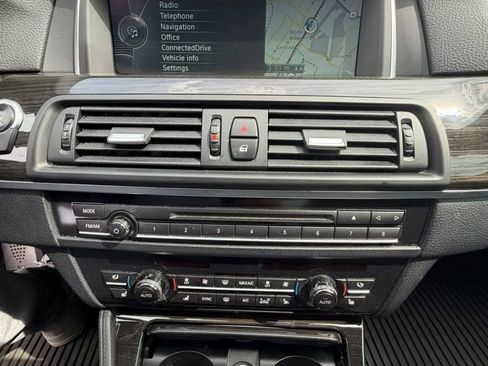 Used 2014 BMW 550i xDrive Sedan AWD/4WD image 18