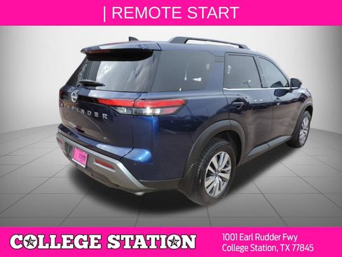 Certified 2026 Nissan Pathfinder SL FWD image 4