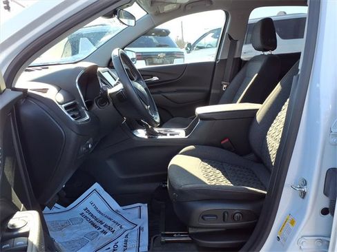Used 2024 Chevrolet Equinox LT w/ LPO, Floor Liner Package image 18