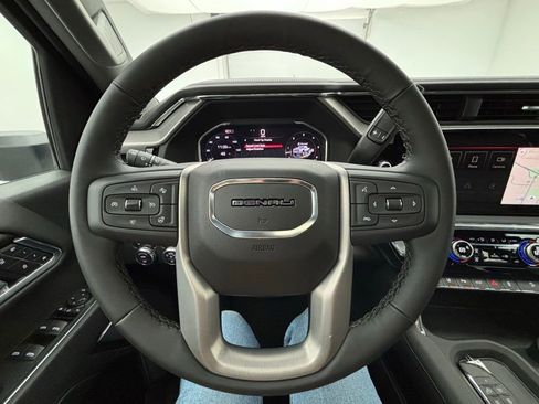 New 2025 GMC Sierra 2500 Denali w/ Denali Reserve Package image 24