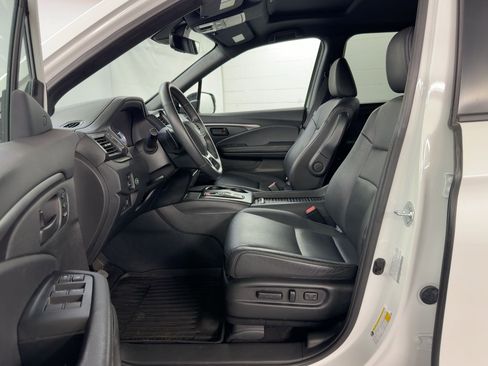 Certified 2023 Honda Passport EX-L image 5