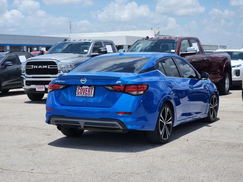 Used 2020 Nissan Sentra SR w/ Premium Package FWD image 7