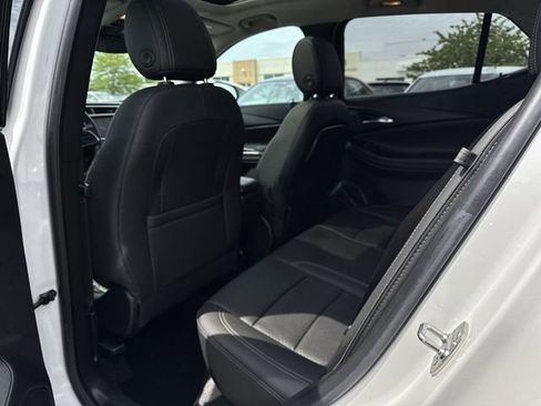 Used 2022 Buick Encore GX Essence w/ Experience Buick Package AWD/4WD image 21