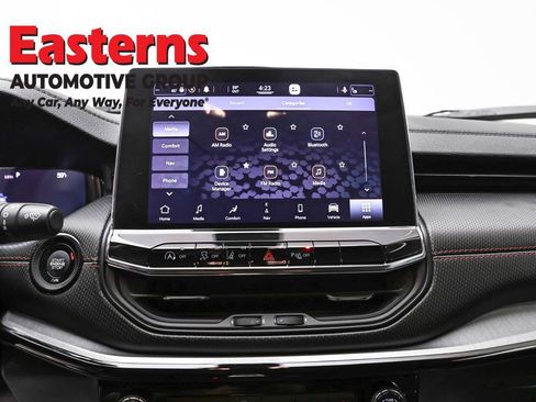Used 2022 Jeep Compass Trailhawk w/ Trailhawk Elite Group AWD/4WD image 12