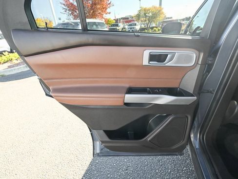 Certified 2021 Ford Explorer King Ranch w/ Premium Technology Package image 24