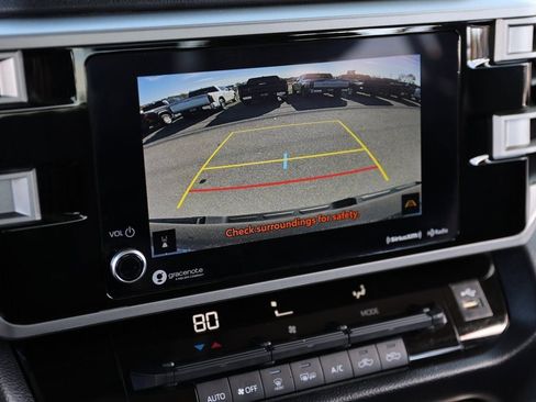 Used 2022 Toyota Tundra SR5 w/ TRD Off-Road Package image 12