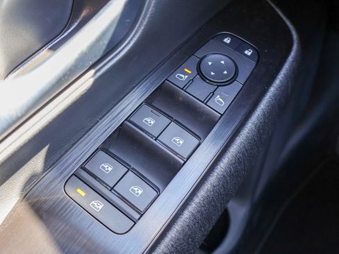 New 2026 Nissan Kicks SV image 16