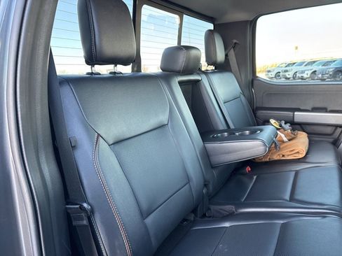 Used 2024 Ford F250 Lariat w/ Black Appearance Package image 16