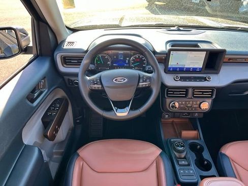 Certified 2024 Ford Maverick Lariat FWD image 21